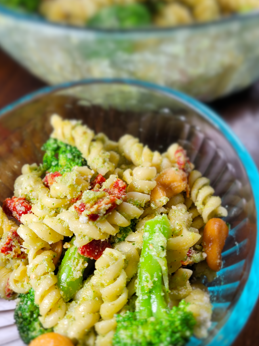 Broccoli Pesto Pasta&nbsp;Salad