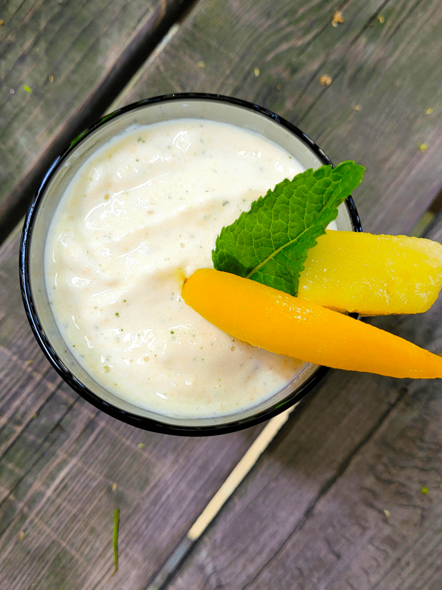 Peach Pineapple Yogurt&nbsp;Smoothie