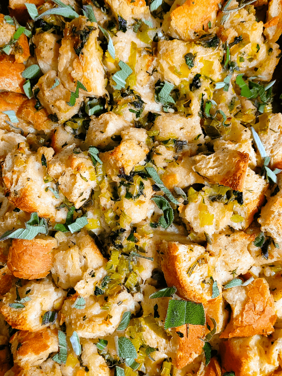 The Best Buttery Herb&nbsp;Stuffing