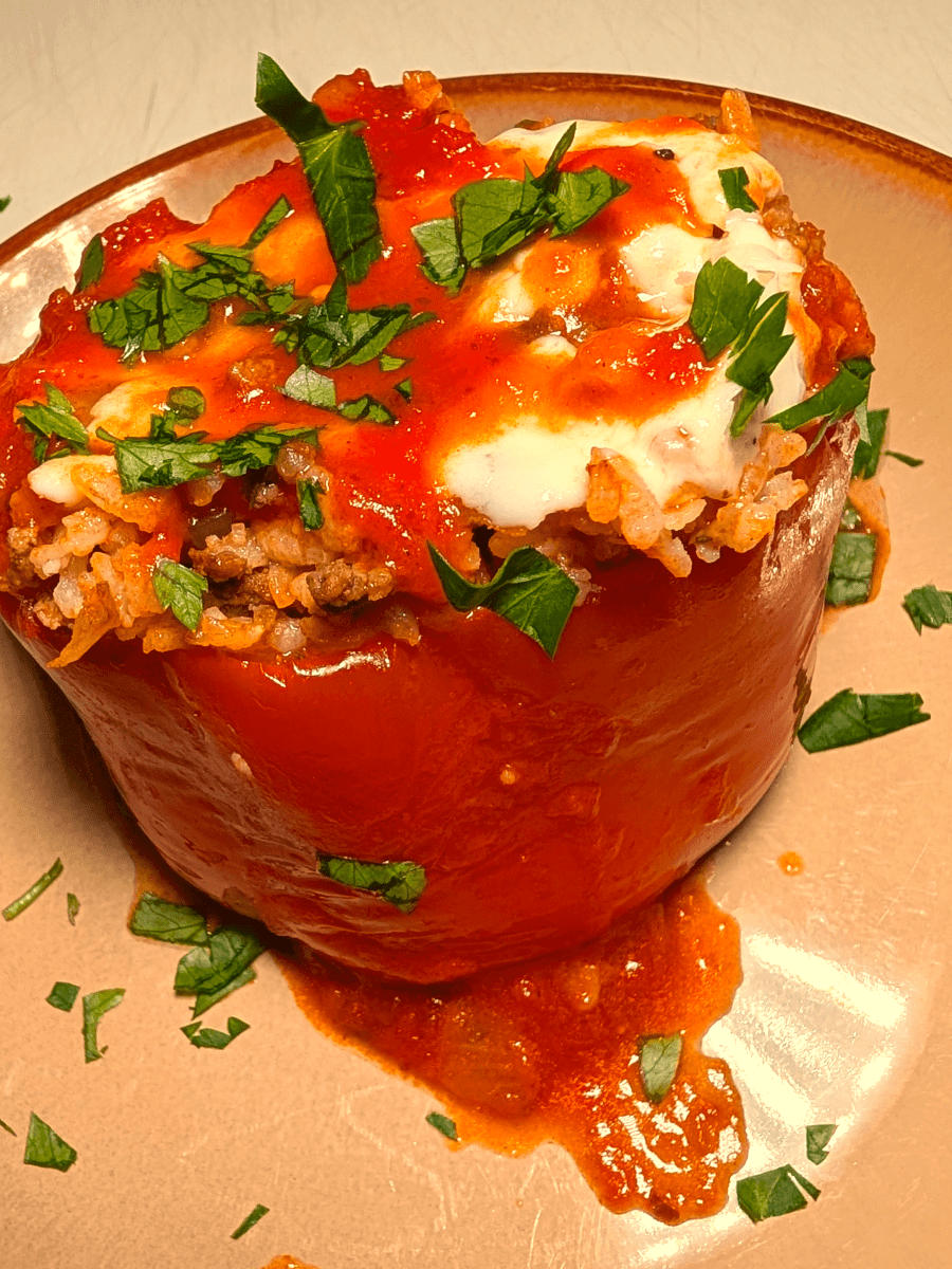 Slow Cooker Stuffed&nbsp;Peppers