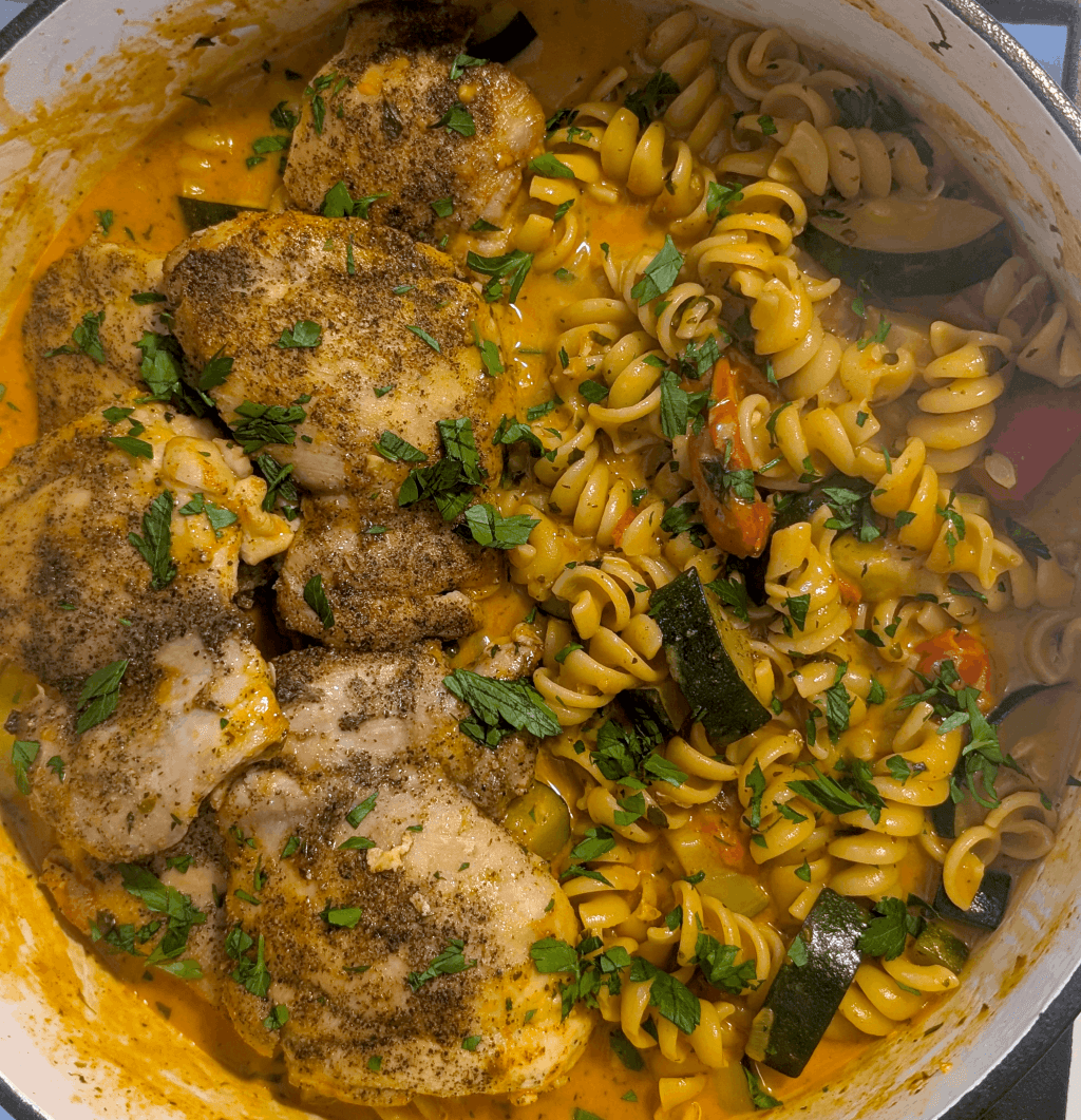 One-Pot Burst Tomato and Zucchini Pasta with Chicken&nbsp;Thighs